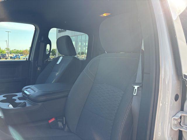 2026 Ram 2500 Black Express Crew Cab 4x4 6'4" Box