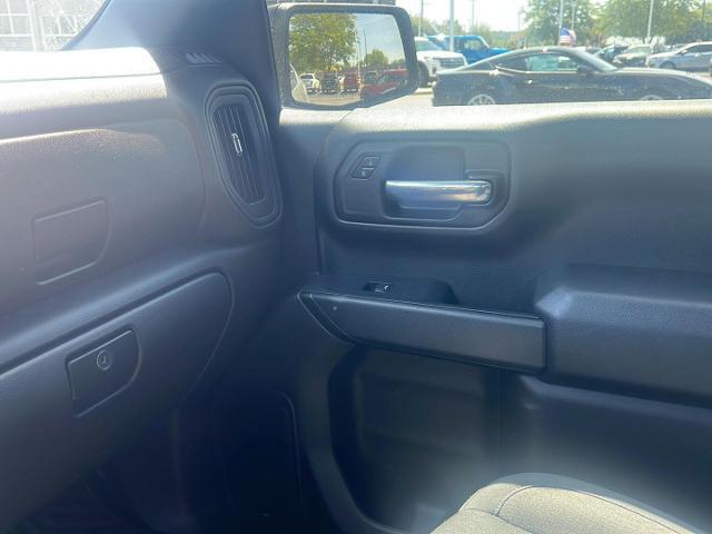 2024 Chevrolet Silverado 1500 4WD Crew Cab Short Bed Custom