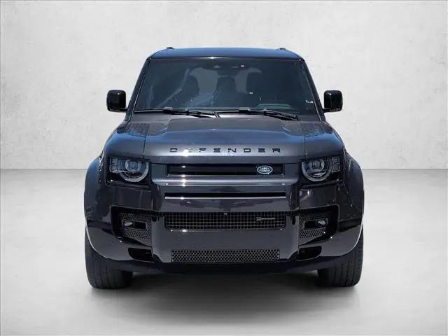 2023 Land Rover Defender 130 X-Dynamic SE