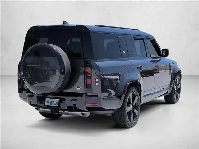 2023 Land Rover Defender 130 X-Dynamic SE