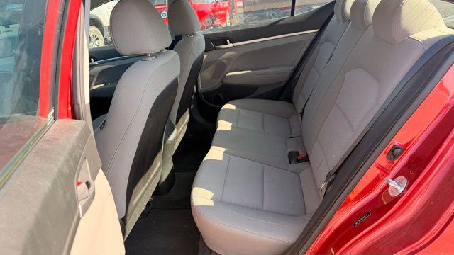 2019 Hyundai Elantra SE