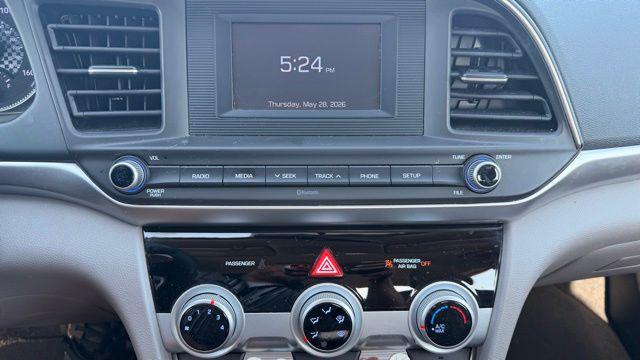 2019 Hyundai Elantra SE