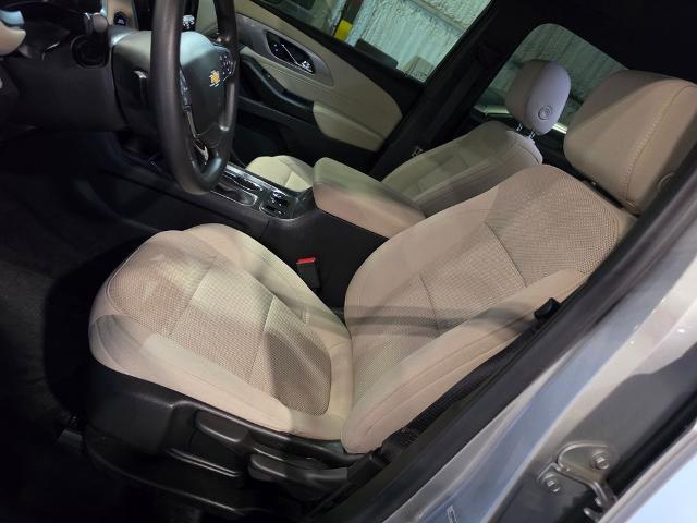 2022 Chevrolet Traverse AWD LS