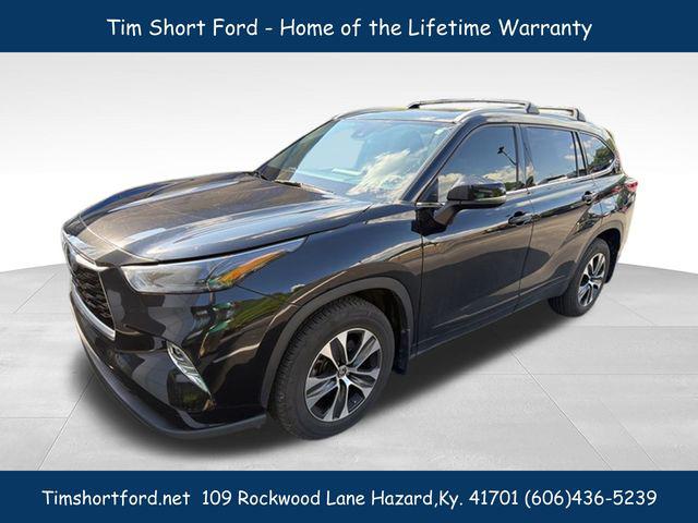 2022 Toyota Highlander XLE for sale in Hazard, KY