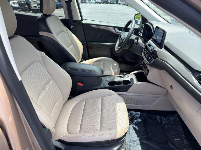 2021 Ford Escape Titanium Hybrid