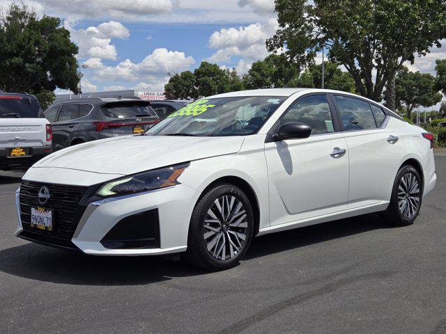 2025 Nissan Altima SV FWD