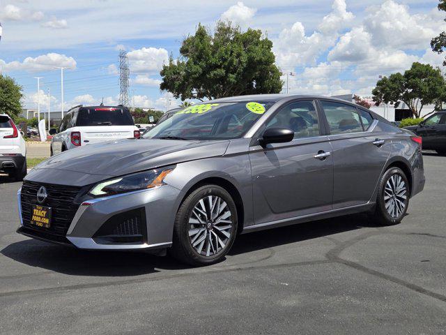 2024 Nissan Altima SV FWD