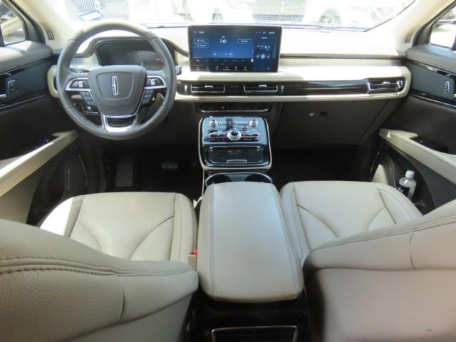 2022 Lincoln Nautilus Standard