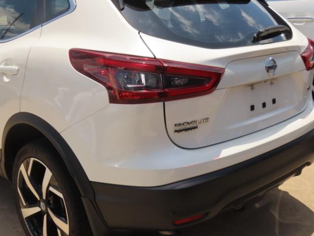 2021 Nissan Rogue Sport SL FWD Xtronic CVT