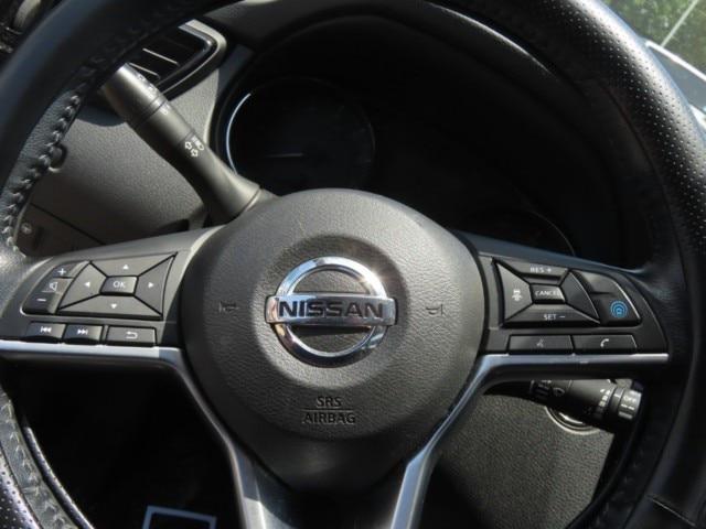 2021 Nissan Rogue Sport SL FWD Xtronic CVT