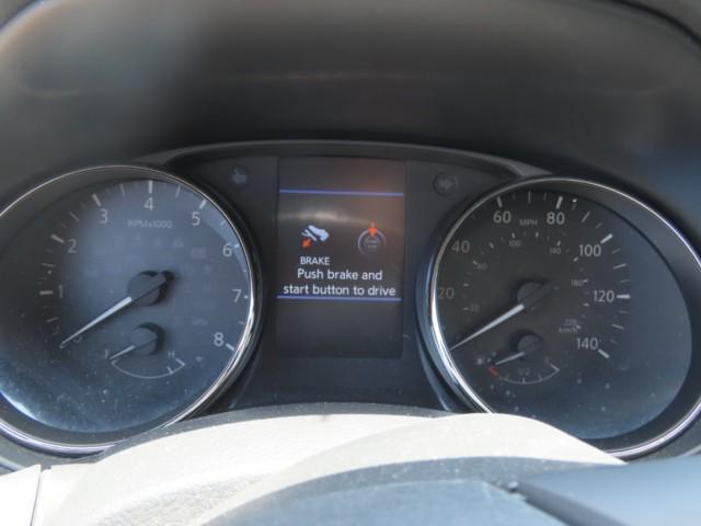 2021 Nissan Rogue Sport SL FWD Xtronic CVT
