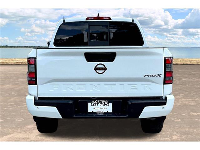 2022 Nissan Frontier Crew Cab PRO-X 4x2