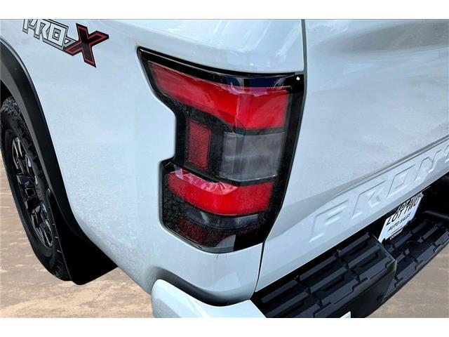 2022 Nissan Frontier Crew Cab PRO-X 4x2