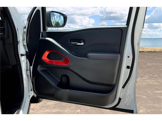 2022 Nissan Frontier Crew Cab PRO-X 4x2