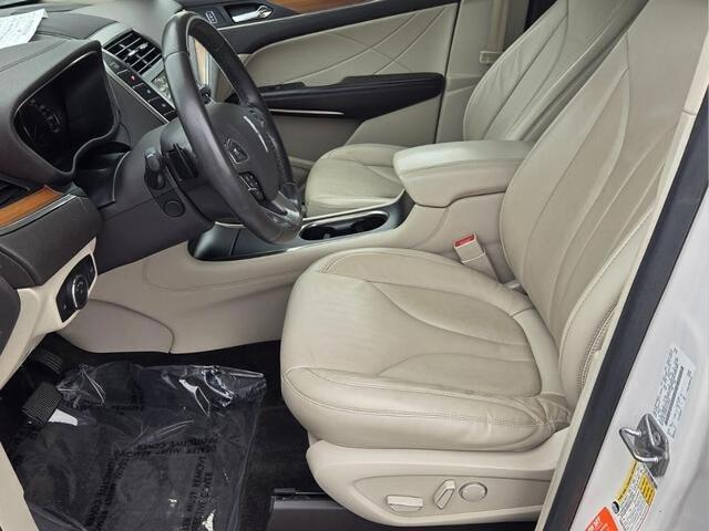 2017 Lincoln MKC Select