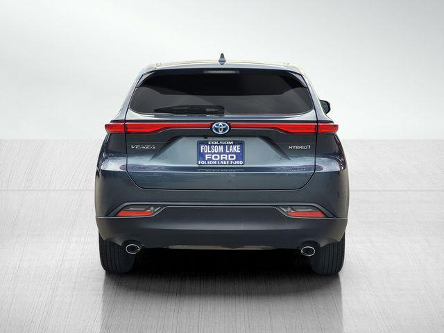2022 Toyota Venza LE