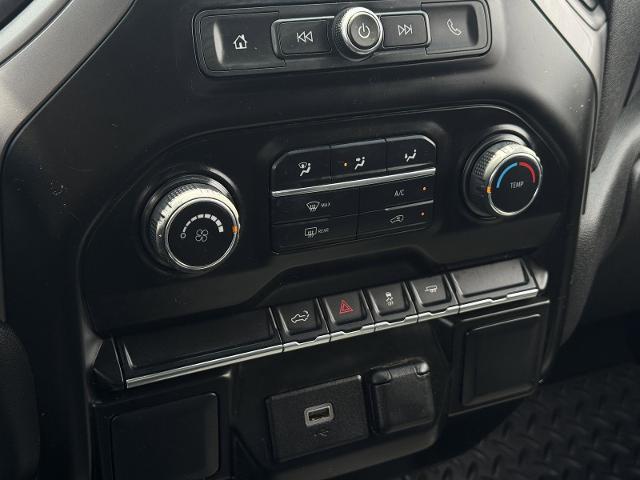 2020 Chevrolet Silverado 1500 2WD Crew Cab Short Bed Custom