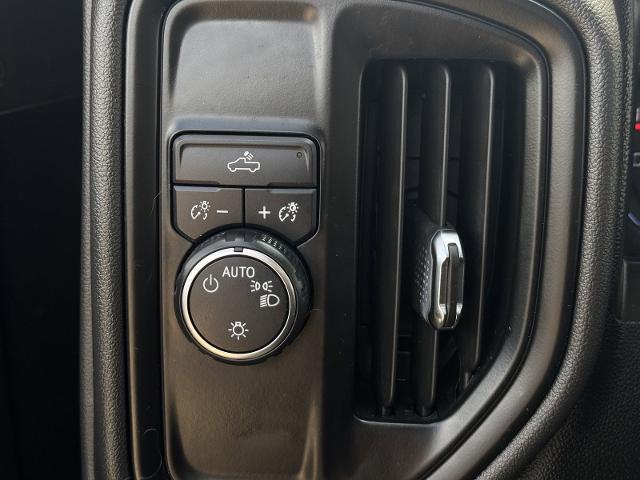 2020 Chevrolet Silverado 1500 2WD Crew Cab Short Bed Custom