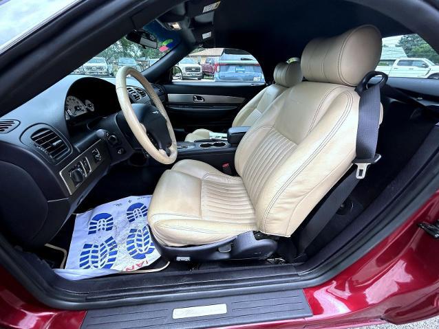 2004 Ford Thunderbird Base