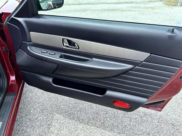 2004 Ford Thunderbird Base