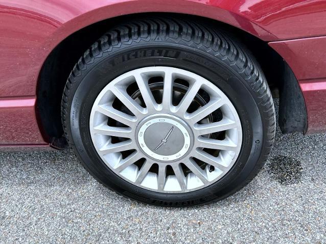 2004 Ford Thunderbird Base