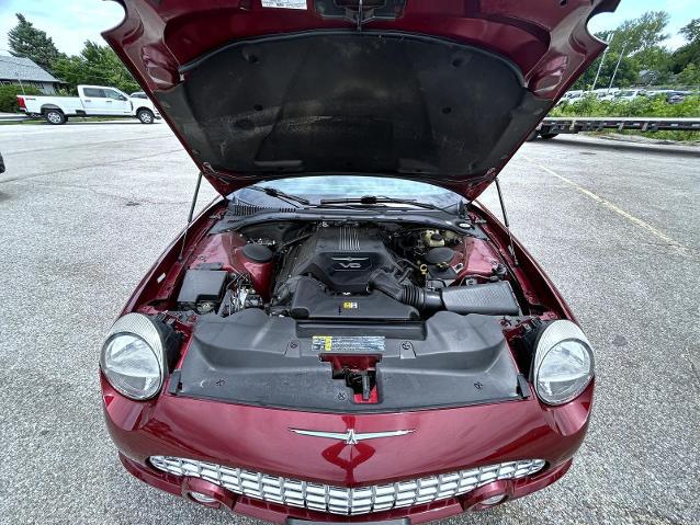 2004 Ford Thunderbird Base