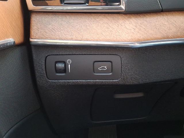 2020 Volvo XC90 T6 Inscription 6 Passenger