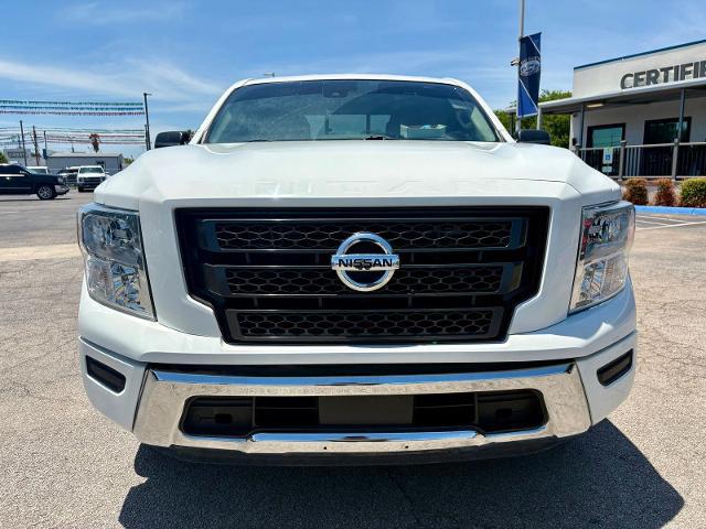 2022 Nissan Titan Crew Cab SV 4x2
