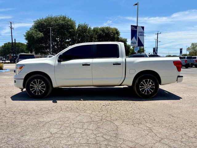 2022 Nissan Titan Crew Cab SV 4x2