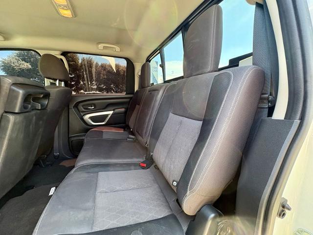 2022 Nissan Titan Crew Cab SV 4x2
