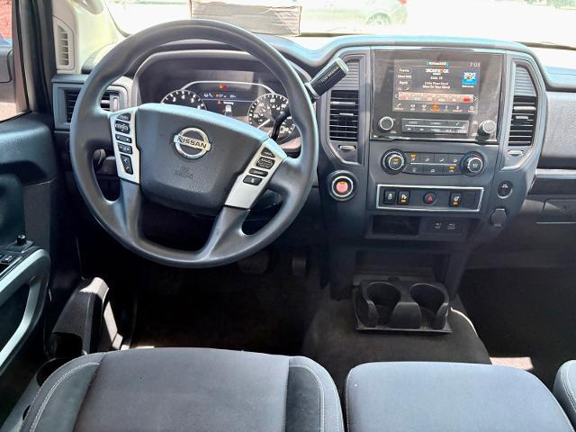 2022 Nissan Titan Crew Cab SV 4x2