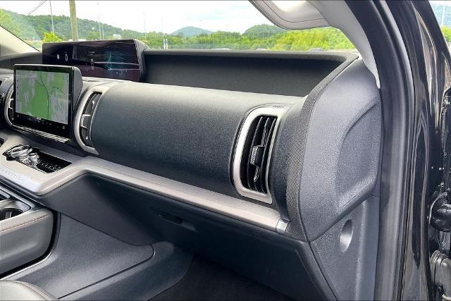 2025 Ford Expedition Active MAX