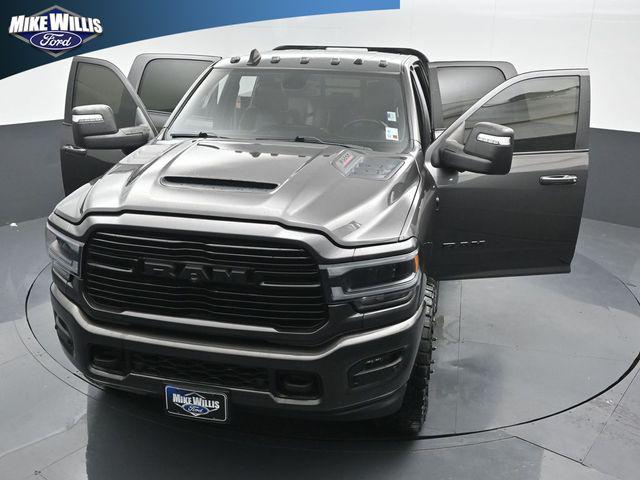 2024 Ram 3500 Laramie Crew Cab 4x4 8' Box