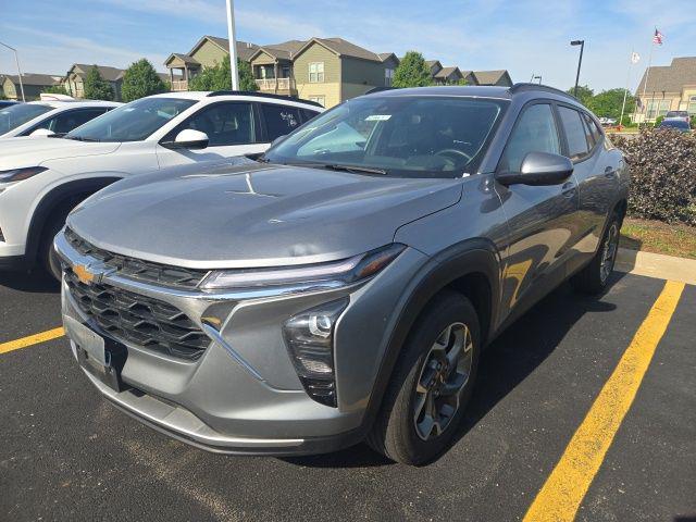 2025 Chevrolet Trax FWD LT