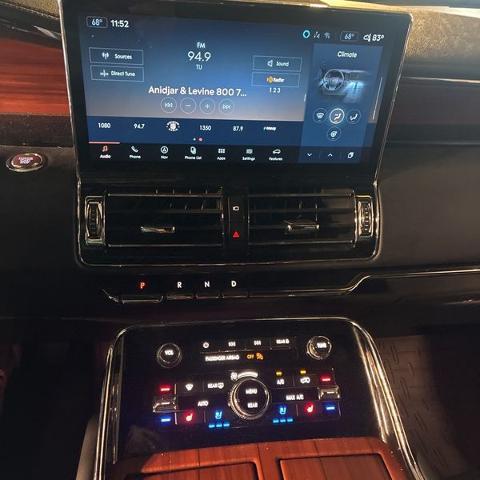 2024 Lincoln Navigator Premiere