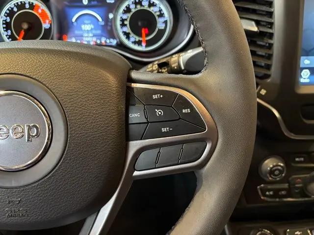 2022 Jeep Cherokee Latitude Lux 4x4