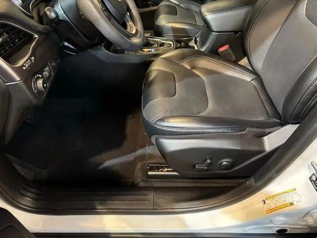 2022 Jeep Cherokee Latitude Lux 4x4