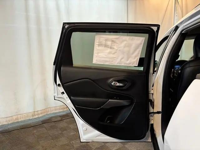 2022 Jeep Cherokee Latitude Lux 4x4
