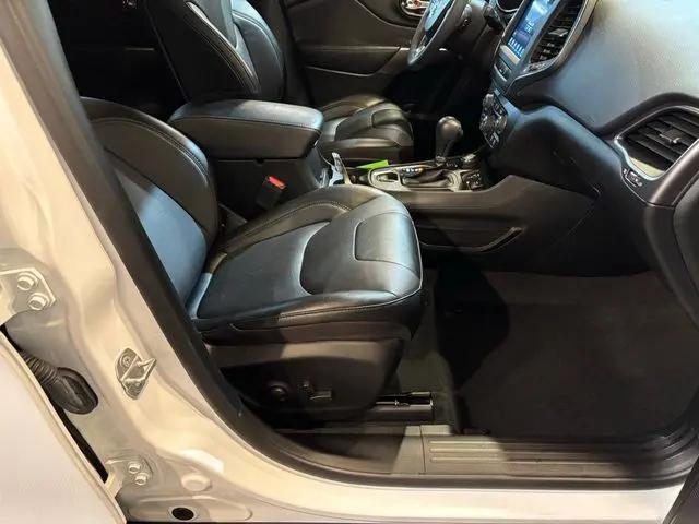 2022 Jeep Cherokee Latitude Lux 4x4