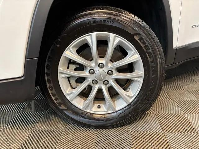 2022 Jeep Cherokee Latitude Lux 4x4