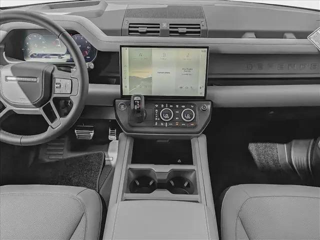 2026 Land Rover Defender P400 X-Dynamic SE