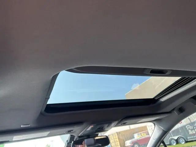 2024 Toyota Sienna Woodland Edition