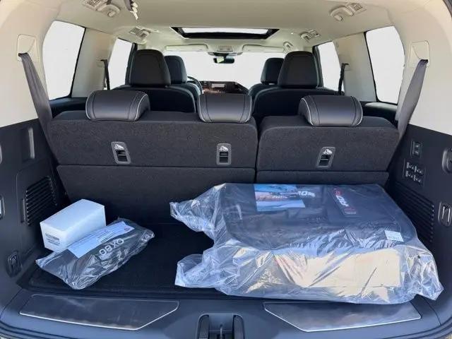 2026 INFINITI QX80 LUXE AWD