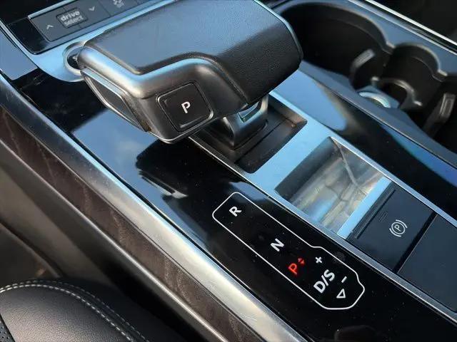 2022 Audi Q8 Premium Plus 55 TFSI quattro Tiptronic
