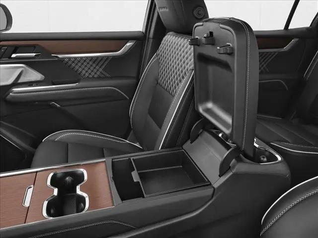 2026 GMC Acadia Denali FWD