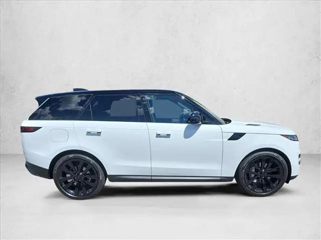 2026 Land Rover Range Rover Sport P360 SE