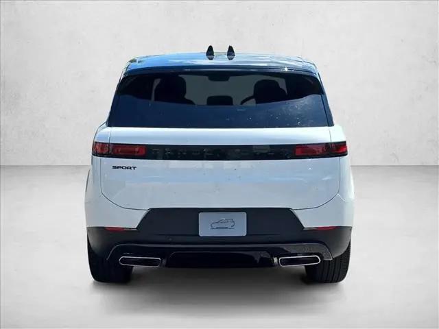 2026 Land Rover Range Rover Sport P360 SE