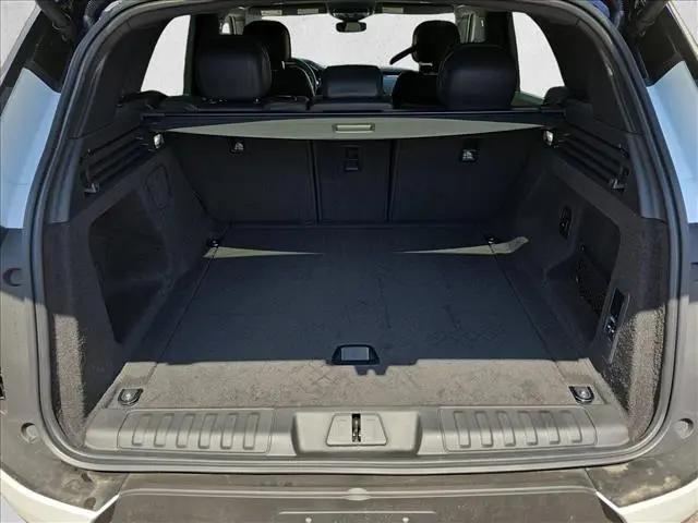 2026 Land Rover Range Rover Sport P360 SE