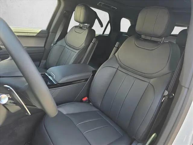 2026 Land Rover Range Rover Sport P360 SE