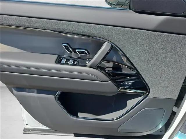 2026 Land Rover Range Rover Sport P360 SE